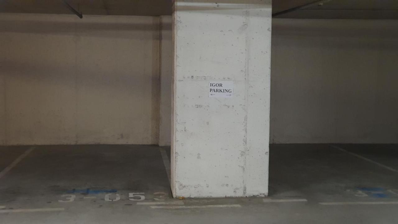 Hermes Apartment & 2 Free Garage Secured Parkings Ljubljana Ngoại thất bức ảnh