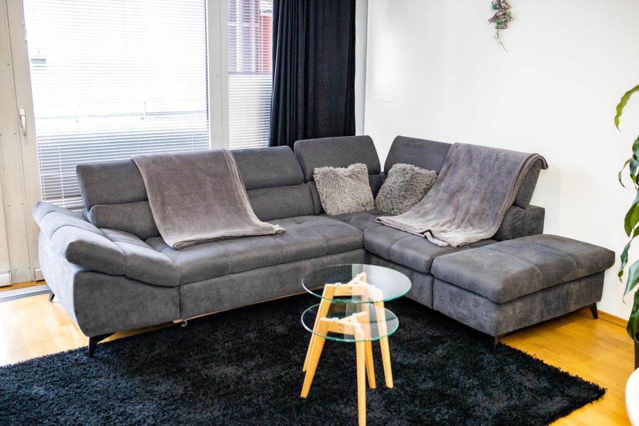 Hermes Apartment & 2 Free Garage Secured Parkings Ljubljana Ngoại thất bức ảnh